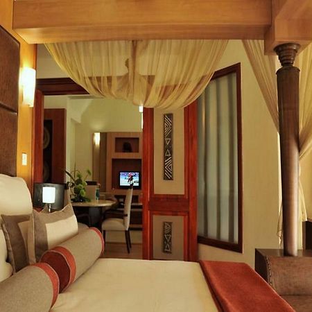 Cresta Mowana Safari Lodge Касане Экстерьер фото