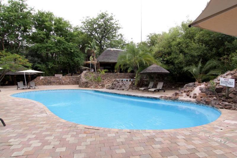 Cresta Mowana Safari Lodge Касане Экстерьер фото