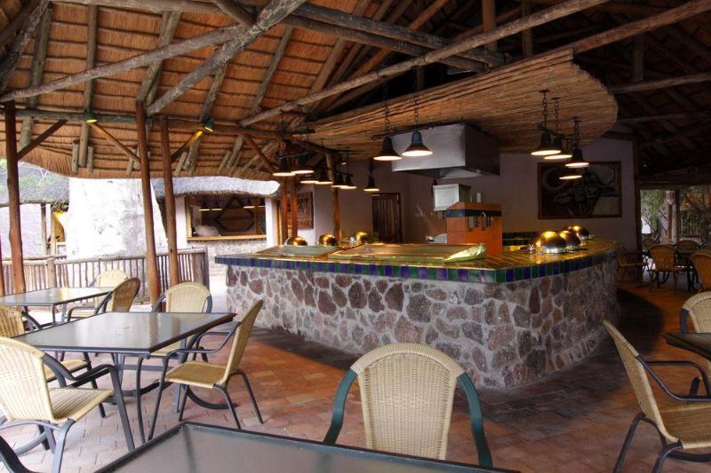 Cresta Mowana Safari Lodge Касане Экстерьер фото