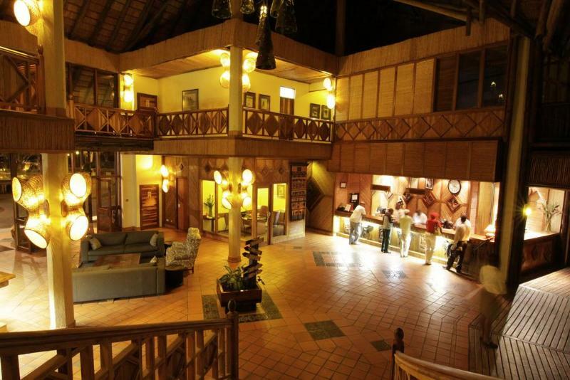 Cresta Mowana Safari Lodge Касане Экстерьер фото